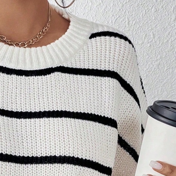 Black Stripes on White Knit Muscle Tee Sweater Sleeveless Vest - Picture 7 of 8